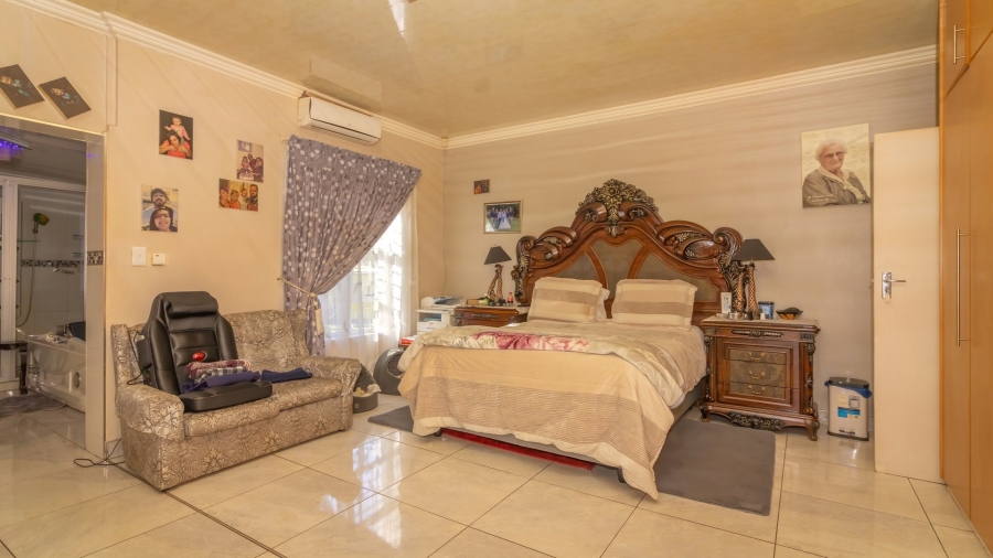 3 Bedroom Property for Sale in Kroonheuwel Free State